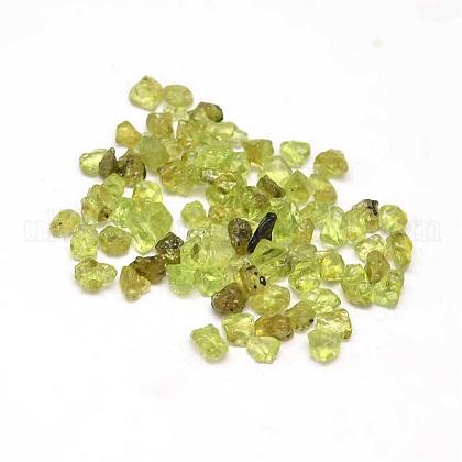 Natural Peridot Chip Beads UK-G-L453-04-1